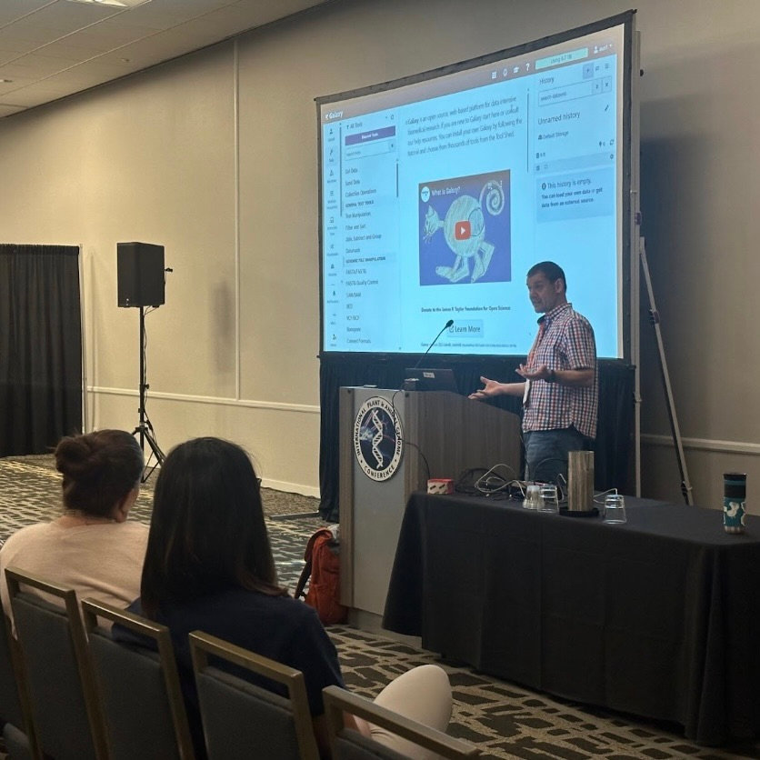 Anton presenting at PAG33 Galaxy Workshop
