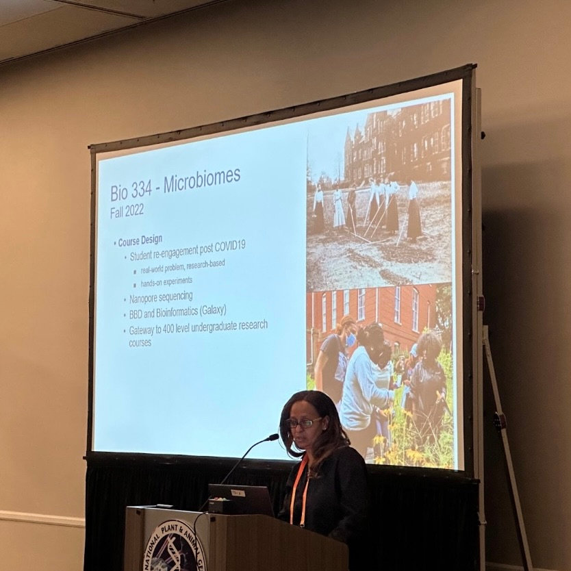 Mentewab Ayalew presenting on BioDIGS and microbiome research